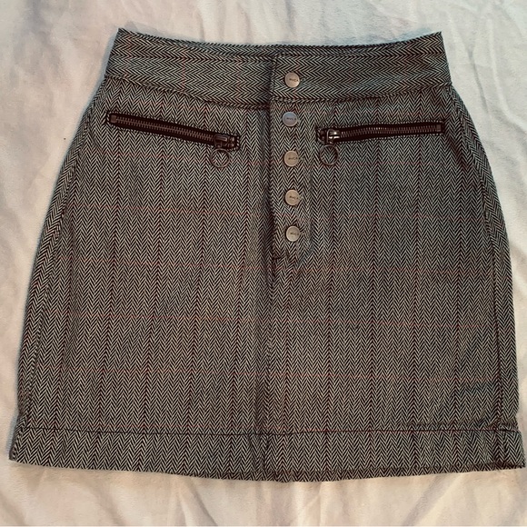 RVCA Natwest high rise skirt .. size 24 - Picture 5 of 6